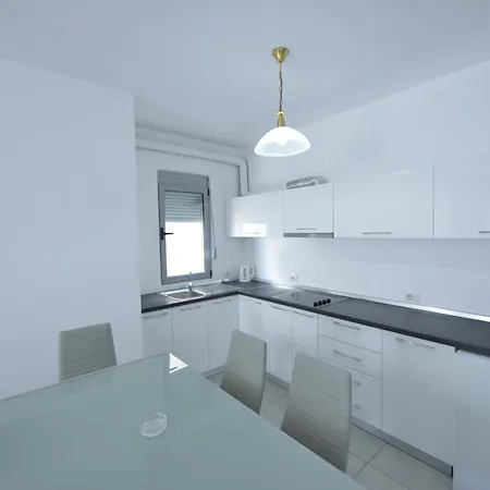 Miramare Apartment