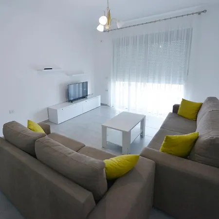 Apartment Miramare